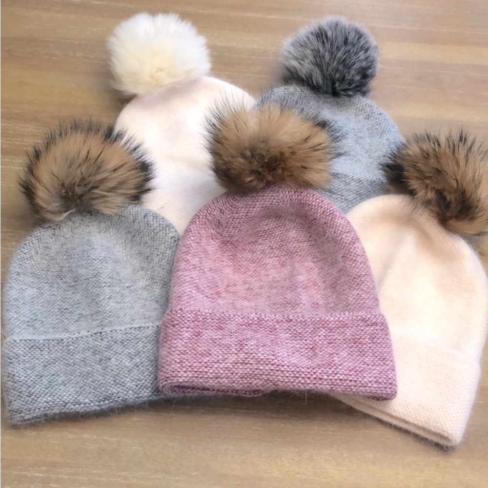NIB Super Soft Angora Rabbit Fur Beanies with Fur Pom 💗